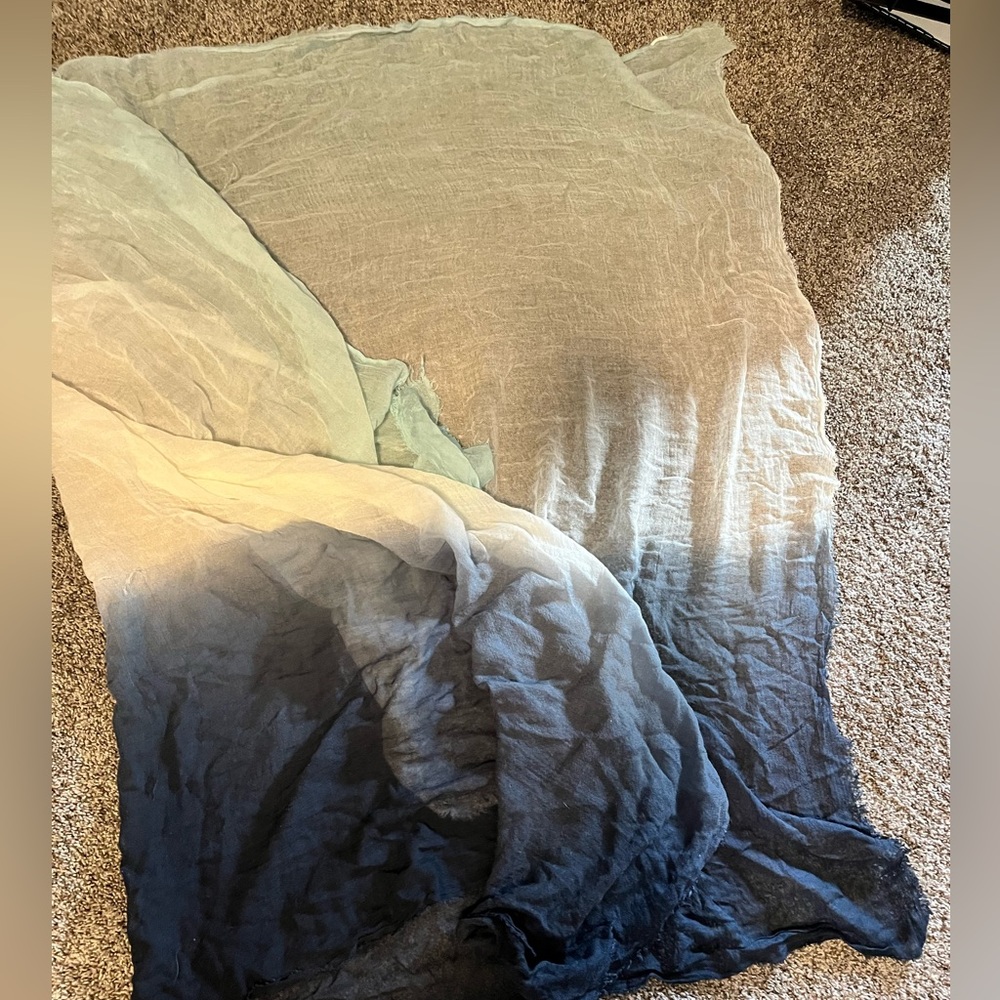 Sheet ombré scarf